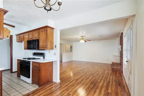 812 Jay Dr, Noble, OK 73068 photo 10
