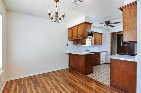 812 Jay Dr, Noble, OK 73068 photo 7