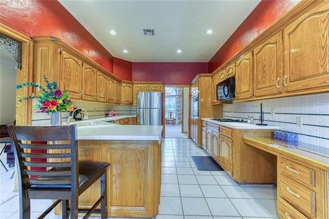 300 Val Verde St, Altus, OK 73521 photo 9