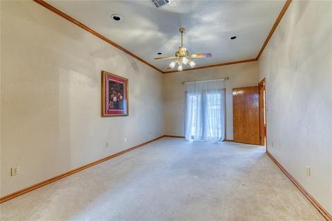 300 Val Verde St, Altus, OK 73521 photo 8