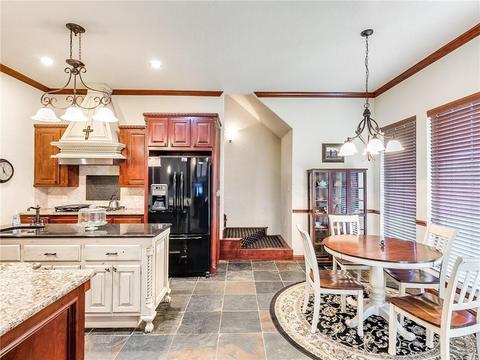 1301 Denver Cir, Moore, OK 73160 photo 18