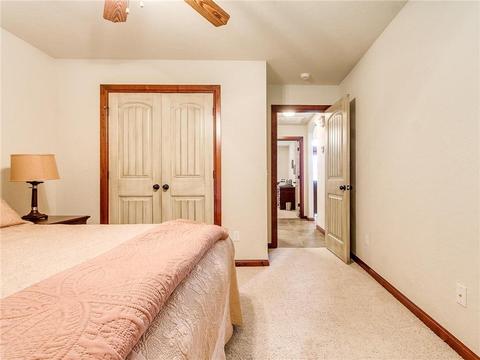 1301 Denver Cir, Moore, OK 73160 photo 23