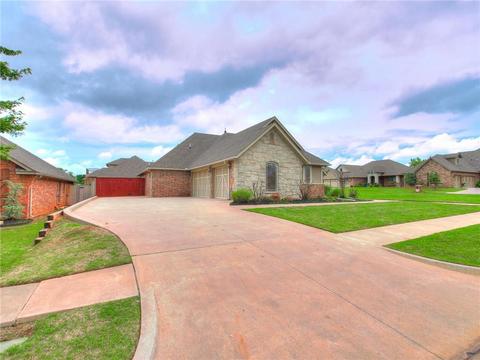 1301 Denver Cir, Moore, OK 73160 photo 3