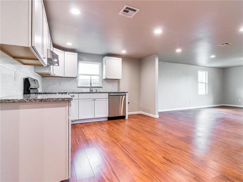 312 E 1st St, Stroud, OK 74079 photo 11