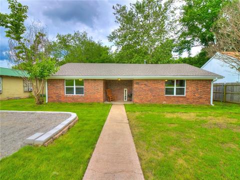 312 E 1st St, Stroud, OK 74079 photo 2