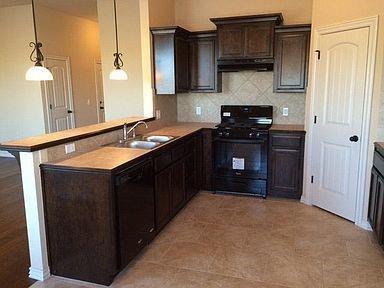 1005 Cedarcrest St, Norman, OK 73071 photo 3