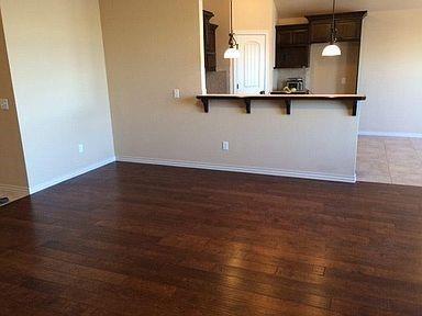 1005 Cedarcrest St, Norman, OK 73071 photo 2