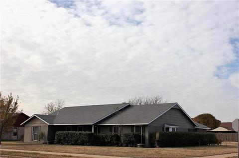 717 Rosehaven Dr, Altus, OK 73521 photo 1