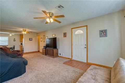 815 E Sycamore St, Altus, OK 73521 photo 7