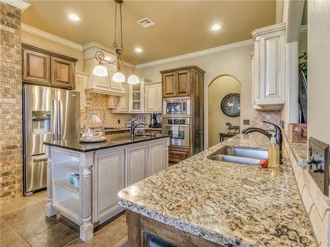 402 Rochester Ct, Tuttle, OK 73089 photo 13