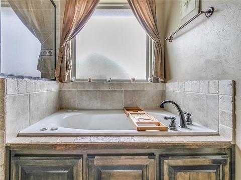 402 Rochester Ct, Tuttle, OK 73089 photo 24