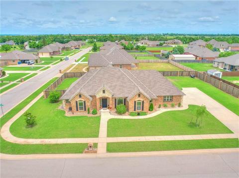 402 Rochester Ct, Tuttle, OK 73089 photo 4