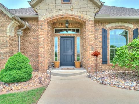 402 Rochester Ct, Tuttle, OK 73089 photo 3