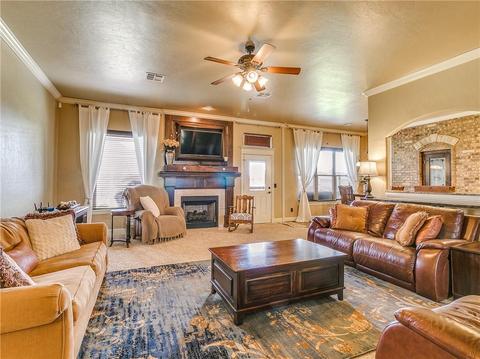 402 Rochester Ct, Tuttle, OK 73089 photo 7