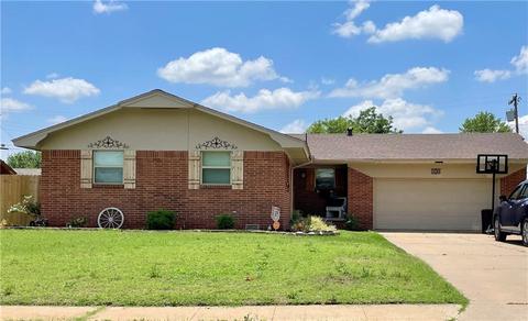 308 S Cardinal Cir, Altus, OK 73521 photo 1