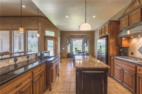 3616 Blue Stem Dr, Tuttle, OK 73089 photo 8