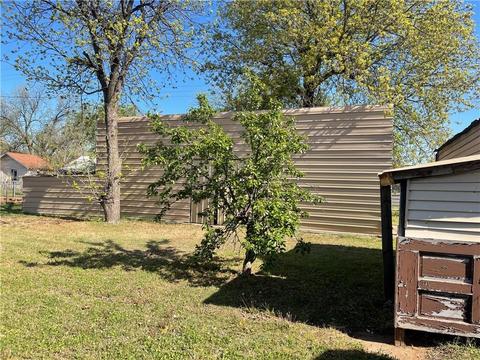 729 E Liveoak St, Altus, OK 73521 photo 10