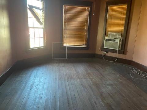 729 E Liveoak St, Altus, OK 73521 photo 2