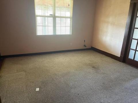 729 E Liveoak St, Altus, OK 73521 photo 4