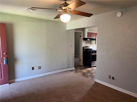 1732 Crain Dr, Altus, OK 73521 photo 4
