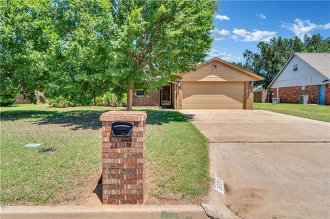 3200 Partridge Pl, Altus, OK 73521 photo 2