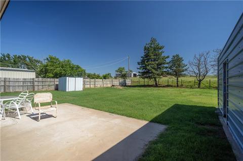 340 Weichel Dr, Colony, OK 73021 photo 11
