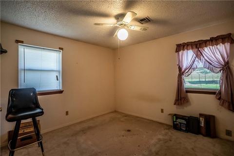 340 Weichel Dr, Colony, OK 73021 photo 10