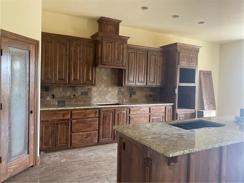 1318 Kimberlin Ln, Tuttle, OK 73089 photo 2