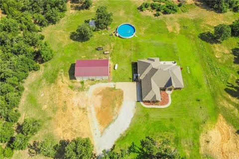 404 Warrior Rd, Mcloud, OK 74851 photo 4