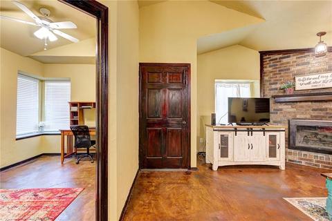 2140 Meench Dr, Moore, OK 73170 photo 2