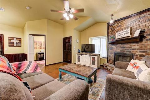 2140 Meench Dr, Moore, OK 73170 photo 8