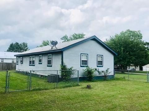 905 N Ayars St, Prague, OK 74864 photo 4