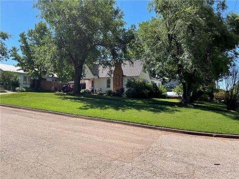 501 E 11th St, Chandler, OK 74834 photo 4