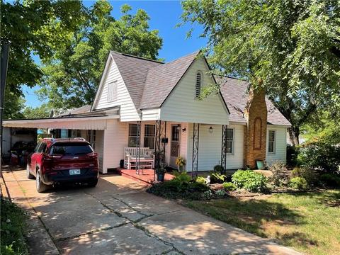 501 E 11th St, Chandler, OK 74834 photo 1