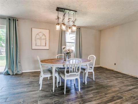 205 E Beech Ave, Yukon, OK 73099 photo 2