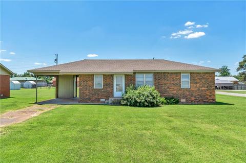 901 S Pine Ave, Erick, OK 73645 photo 1