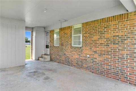 901 S Pine Ave, Erick, OK 73645 photo 3
