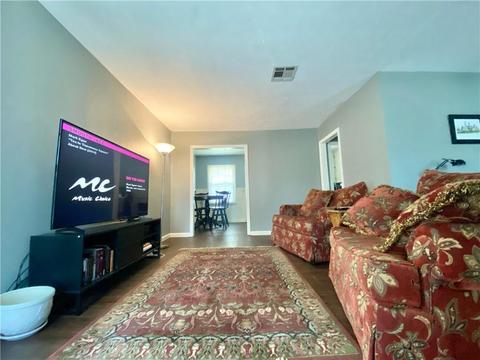 929 E Sycamore Ave, Altus, OK 73521 photo 5