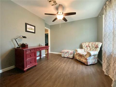 929 E Sycamore Ave, Altus, OK 73521 photo 9