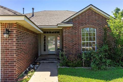 405 Amanda Dr, Yukon, OK 73099 photo 4