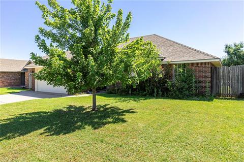 405 Amanda Dr, Yukon, OK 73099 photo 2