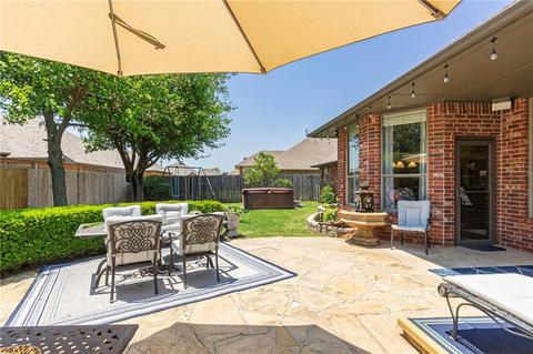 2224 Oak Dr, Moore, OK 73170 photo 8