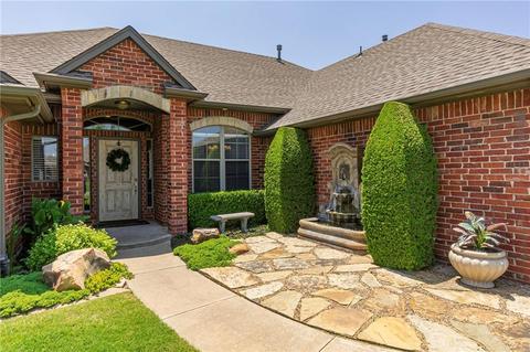 2224 Oak Dr, Moore, OK 73170 photo 4