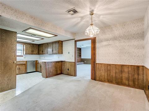 1074 N Hampton Rd, Harrah, OK 73045 photo 18