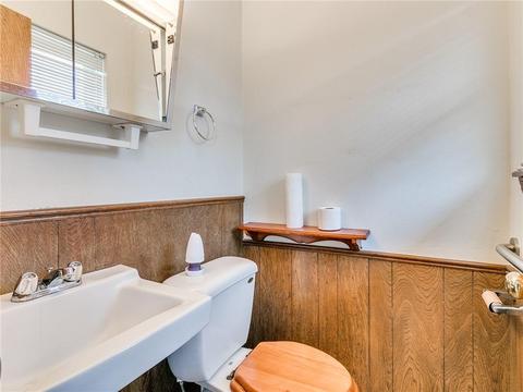 1074 N Hampton Rd, Harrah, OK 73045 photo 11