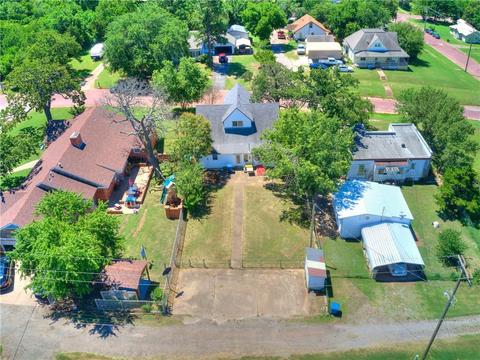 514 E 8th St, Chandler, OK 74834 photo 4