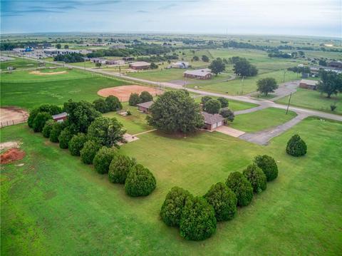 1501 N Electra St, Sayre, OK 73662 photo 4
