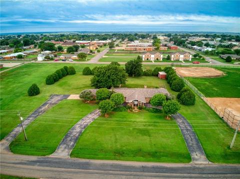 1501 N Electra St, Sayre, OK 73662 photo 1
