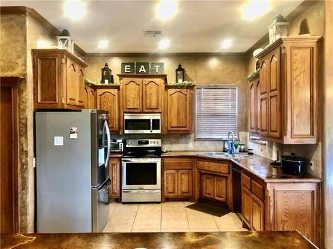 1635 E Rock Creek Rd, Tuttle, OK 73089 photo 8