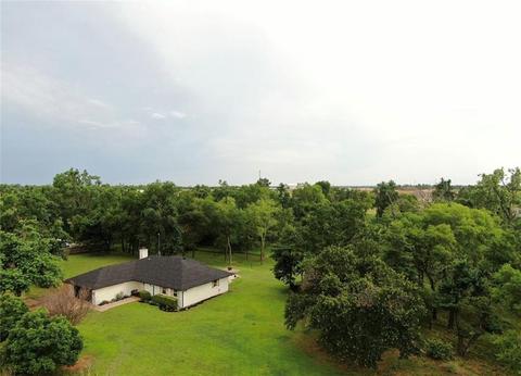 403 Timber Creek Dr, Tuttle, OK 73089 photo 2